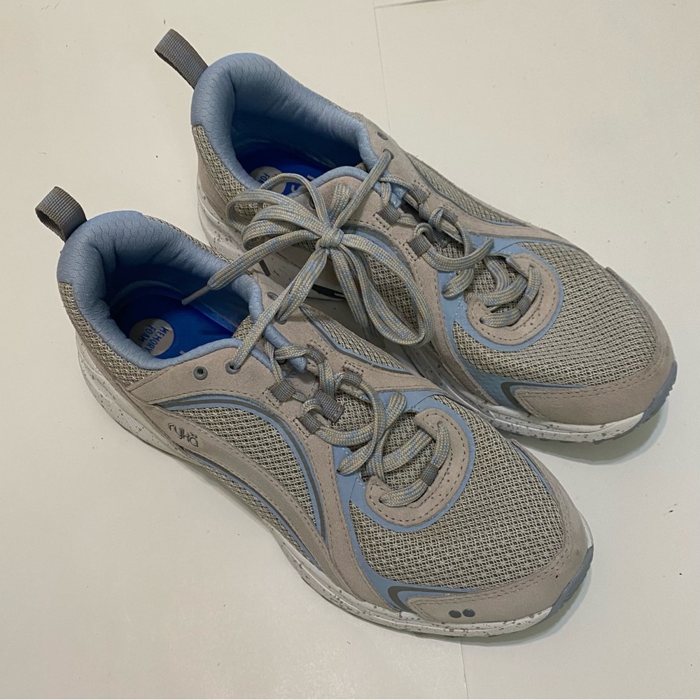 Ryka women’s memory foam sneakers size 10